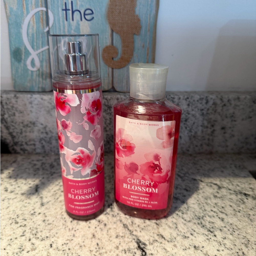 Bath & Body Works Cherry Blossom Body Wash & Fragrance Mist - Pink, Red